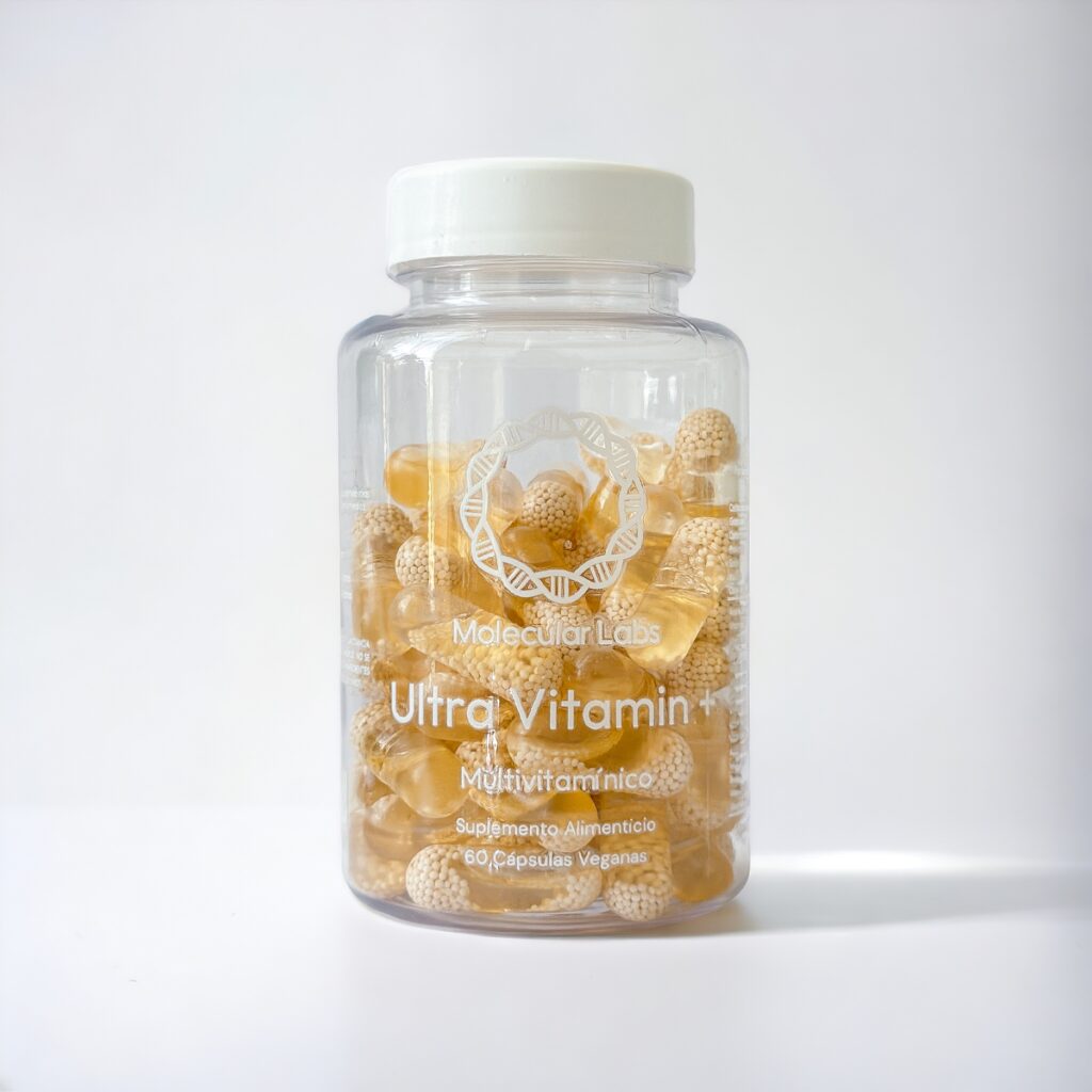 Un frasco de suplemento multivitanímico Ultra Vitamin + | Uno de los mejores suplementos multivitamínicos que encontrarás.